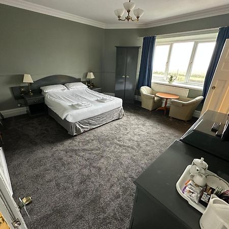 Clarkes Hotel Barrow In Furness エクステリア 写真
