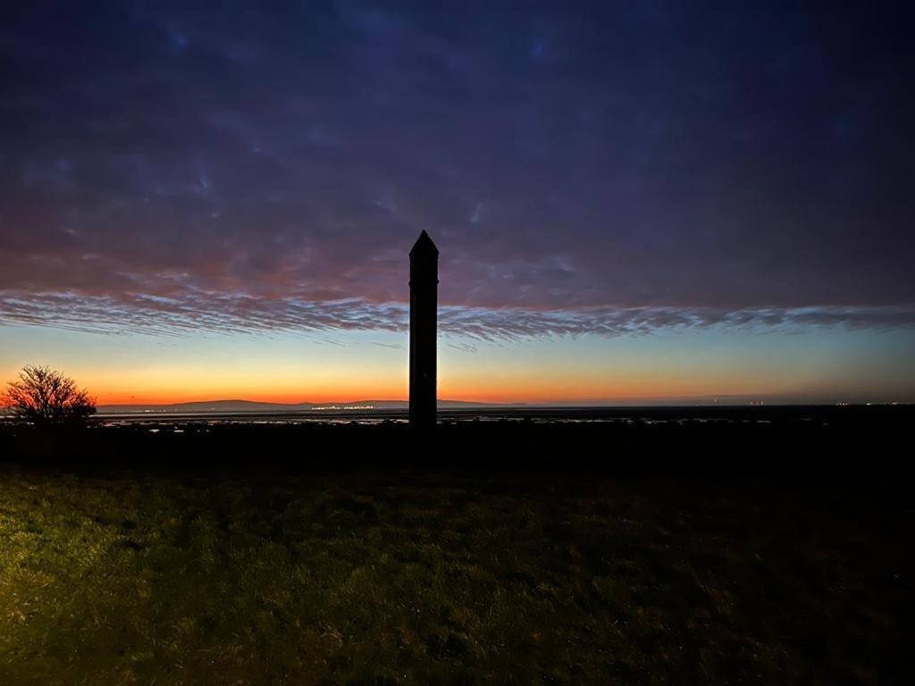 Clarkes Hotel Barrow In Furness エクステリア 写真