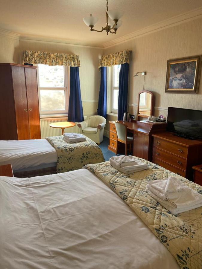 Clarkes Hotel Barrow In Furness エクステリア 写真