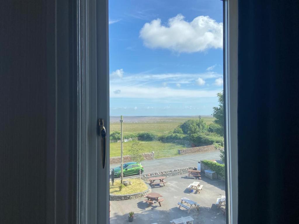 Clarkes Hotel Barrow In Furness エクステリア 写真