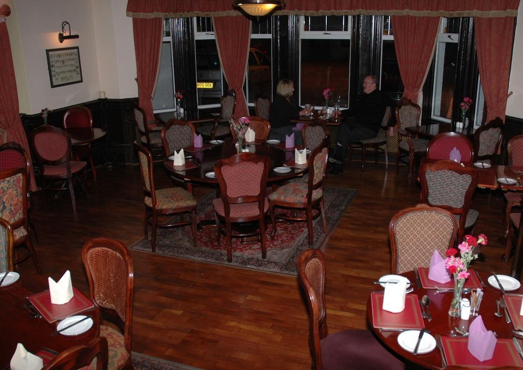Clarkes Hotel Barrow In Furness エクステリア 写真
