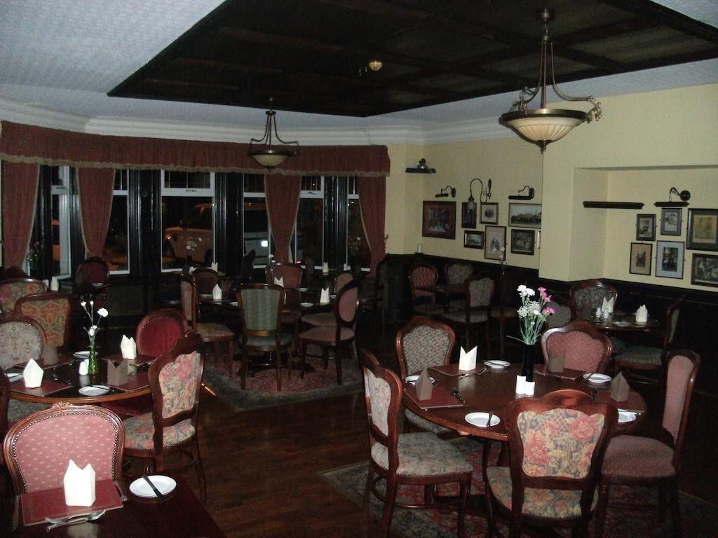 Clarkes Hotel Barrow In Furness エクステリア 写真