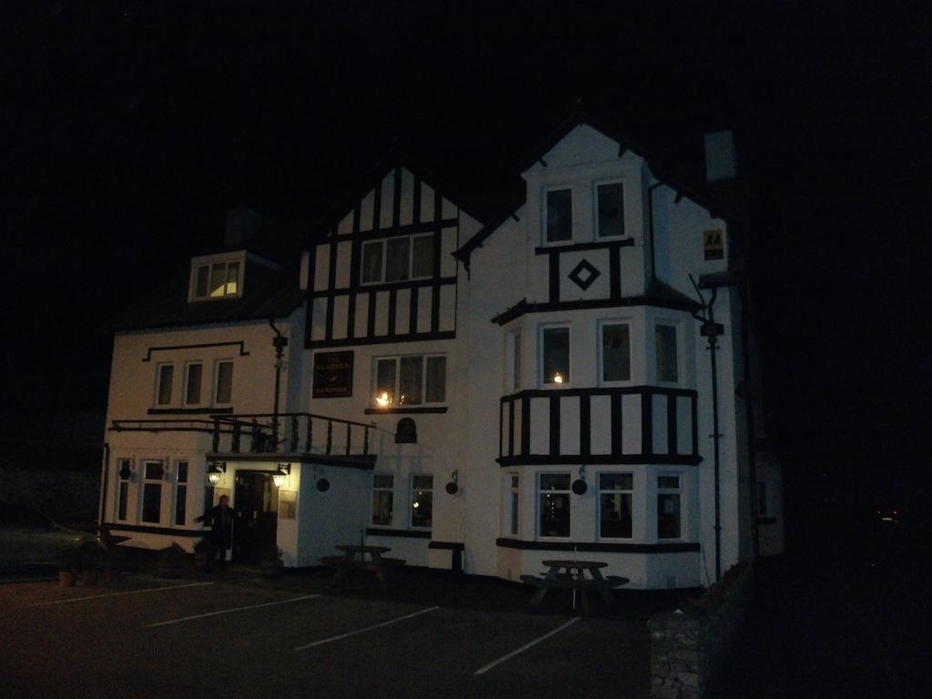 Clarkes Hotel Barrow In Furness エクステリア 写真