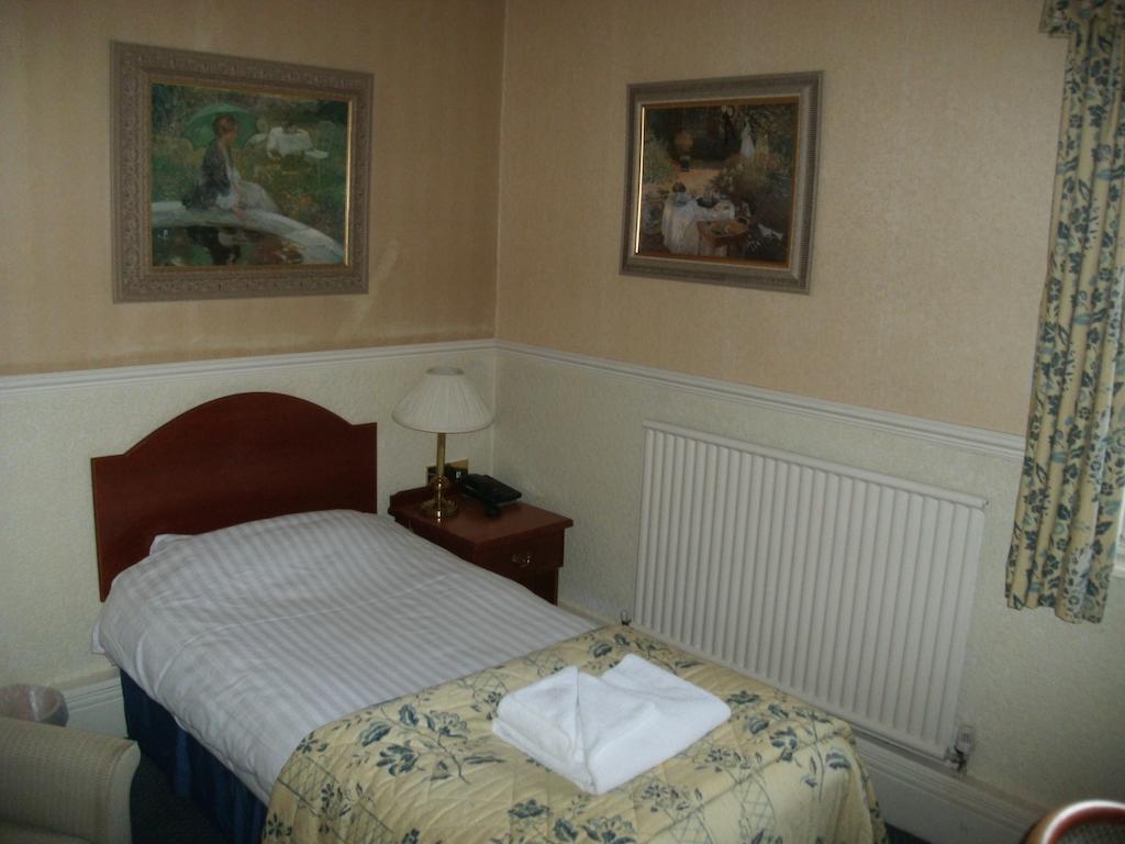 Clarkes Hotel Barrow In Furness 部屋 写真